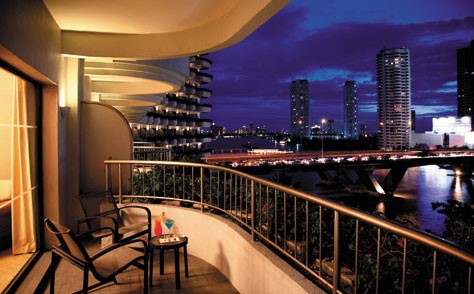 Shangri-la Hotel Balcony